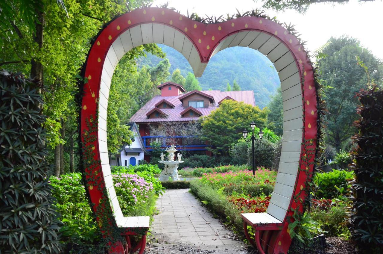 Tai-Yi Red Maple Resort Puli Luaran gambar